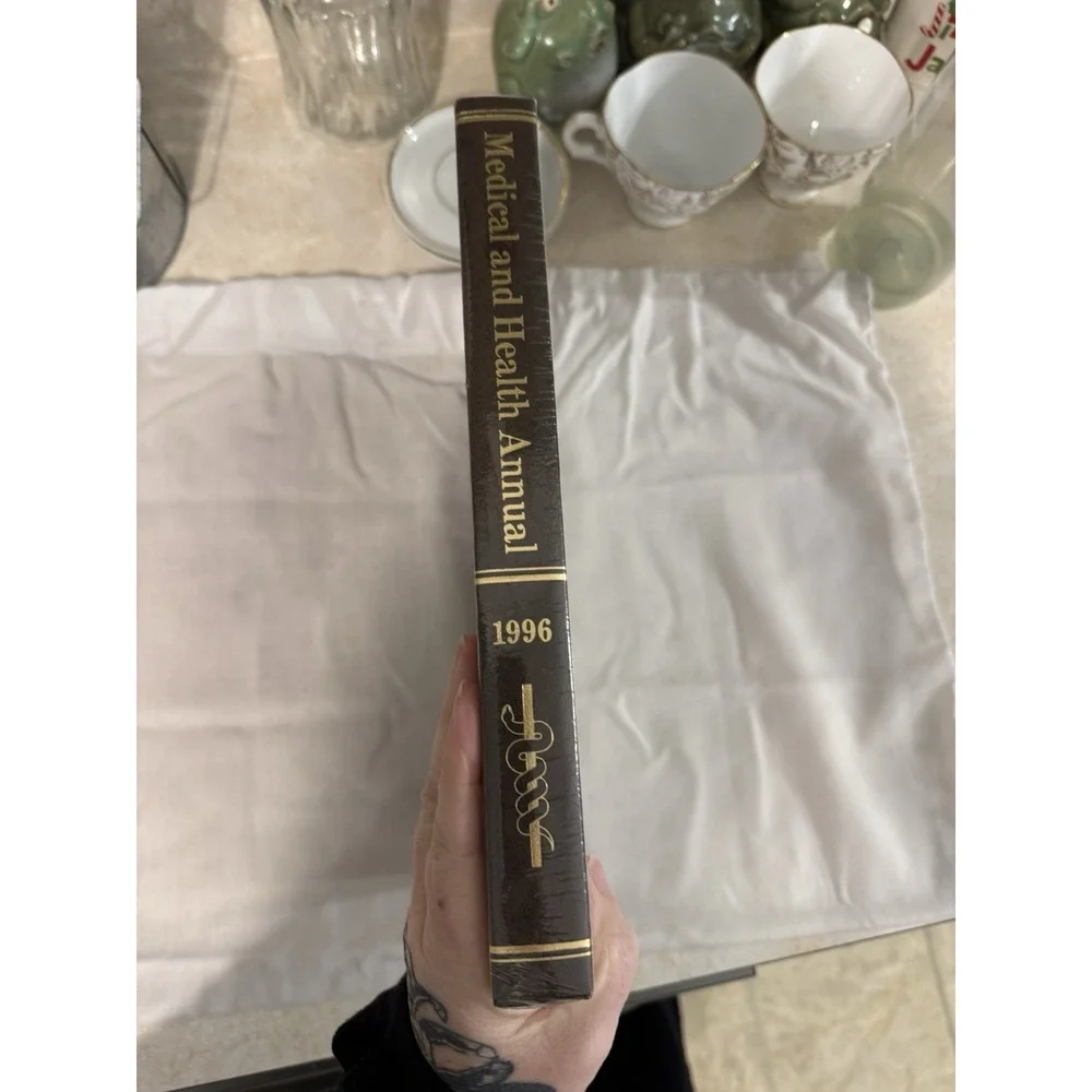Medical & Health‎ Annual by Encyclopedia Britannica (1996, Hardcover) new sealed